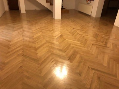 Poza Parchet stejar masiv nefinisat clasa Select - herringbone 16x70x300/350 mm. Poza 2837